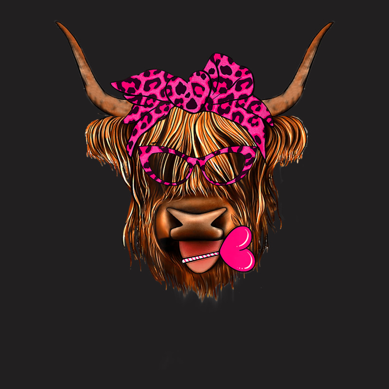 Valentines Highland Cow With Hearts Bandana And Glasses T-shirt | Artistshot