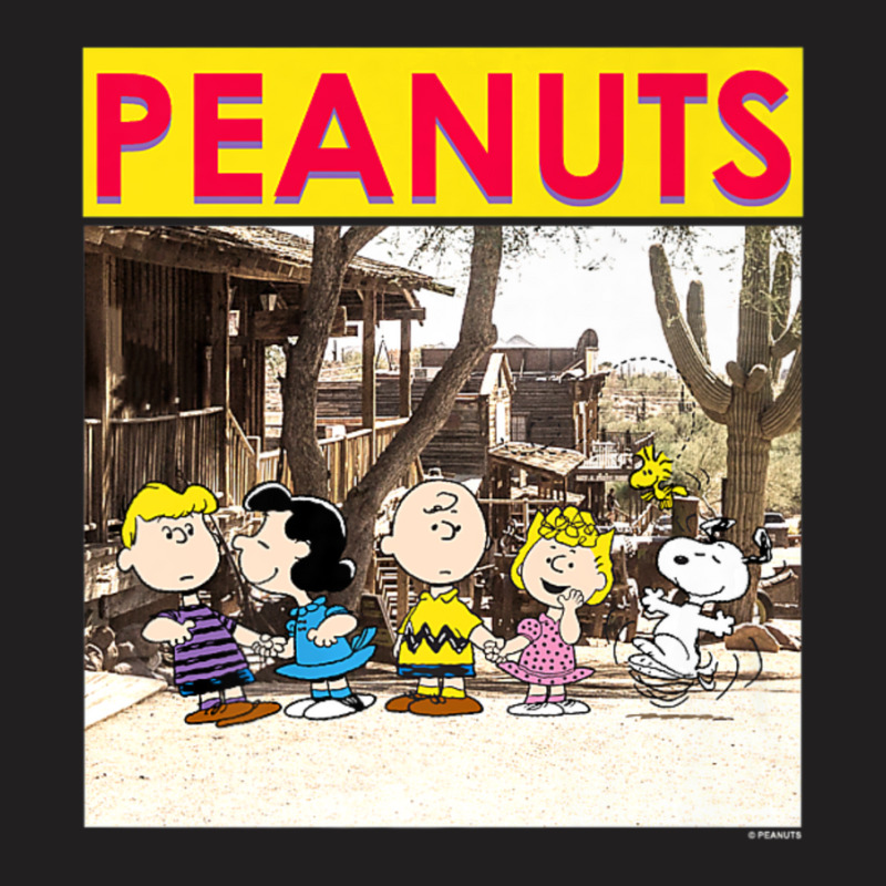 Peanuts Peanuts Family Photo T-shirt | Artistshot