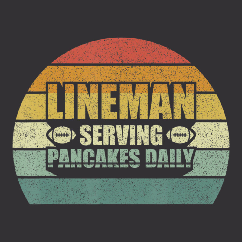 Retro Football Lineman Serving Pancakes Daily Vintage Vintage Short | Artistshot