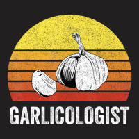 Retro Garlic Vintage Garlicologist T-shirt | Artistshot