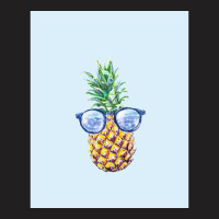 Pineapple At Sea, Pineapple In Glasses Graphic T-shirt | Artistshot