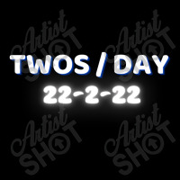 Happy Twosday, Celebrate 2s Day V-neck Tee | Artistshot