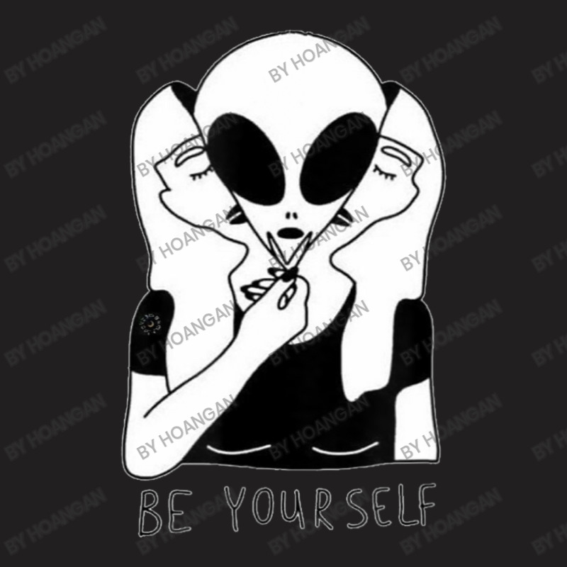 Cute Perfect Girl Space Alien Be Yourself True Self T-Shirt by hoangan | Artistshot