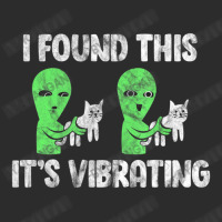 I Found This It's Vibrating Cat Alien Vintage Exclusive T-shirt | Artistshot