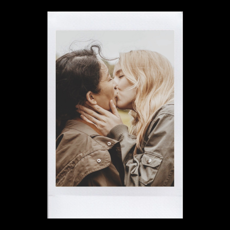 Villaneve Kiss Polaroid Unisex Jogger by cm-arts | Artistshot