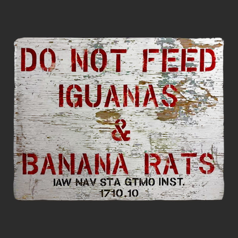 Gtmo Fttern Keine Leguane Und Bananenratten  Guantanamo Bay Cuba Exclusive T-shirt | Artistshot