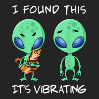 I Found This It's Vibrating T Shirt , Funny Alien And Cat 3/4 Sleeve Shirt | Artistshot