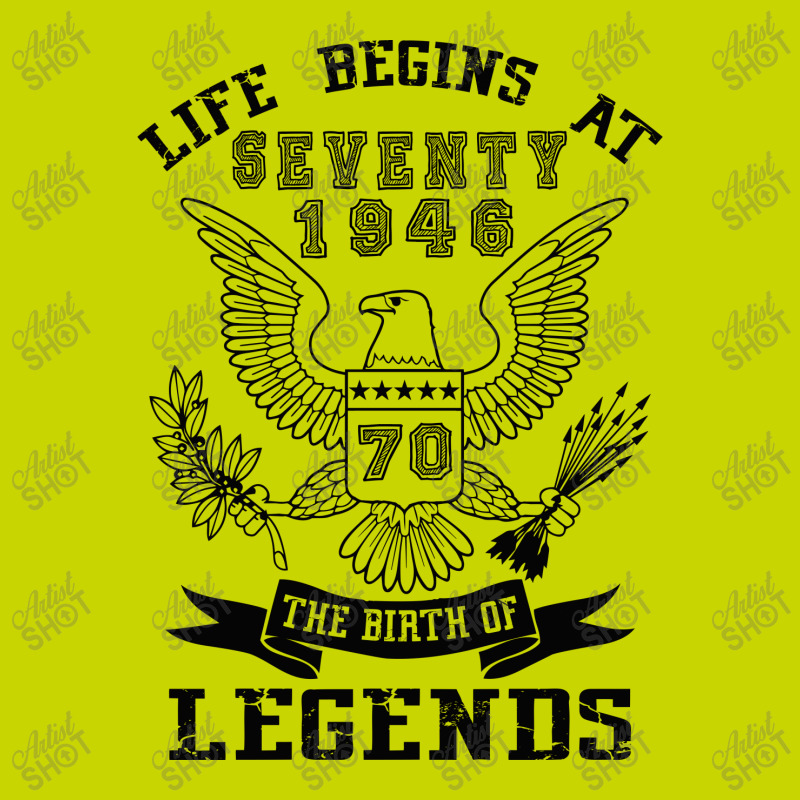 Life Begins At Seventy 1946 The Birth Of Legends Graphic T-shirt | Artistshot