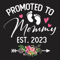 Promoted To Mommy Est 2023 Soon To Be Mom Flower T-shirt | Artistshot