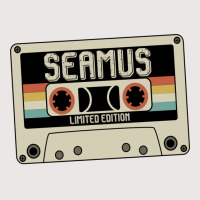 Seamus  Limited Edition  Vintage Green Funny Pocket T-shirt | Artistshot