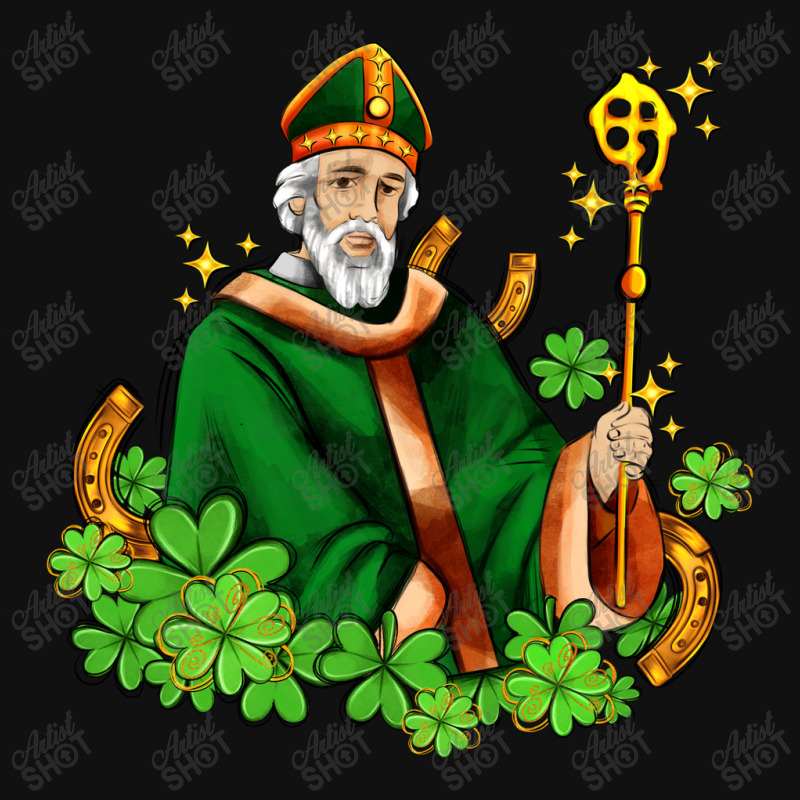 St Patricks And Horseshoes With Shamrocks Graphic T-shirt | Artistshot