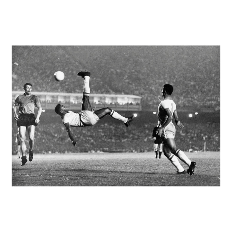 Pele Legendary Bicycle Kick Black And White Crewneck Sweatshirt | Artistshot