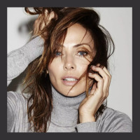 Natalie Imbruglia Relaxed Fit Vintage Hoodie | Artistshot