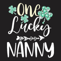 One Lucky Nanny Shamrock T  Shirt One Lucky Nanny Diamond Shamrock Pat T-shirt | Artistshot