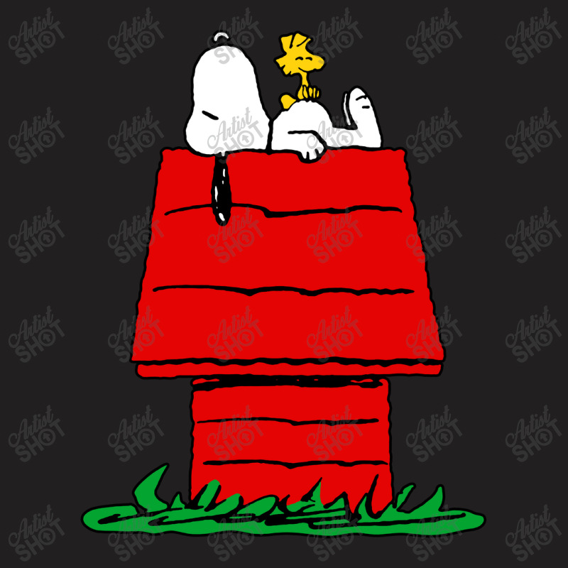 Peanuts The Doghouse T-shirt | Artistshot