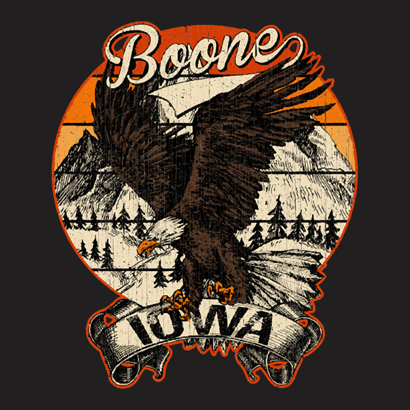 Boone Iowa Bald Eagle Retro Vintage Aesthetic T-shirt | Artistshot