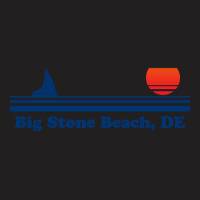 Big Stone Beach, De - Sailboat Sunrise T-shirt | Artistshot