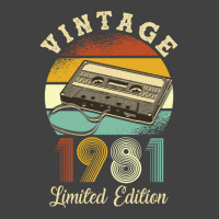 Vintage 1981 Aesthetic Vintage T-shirt | Artistshot