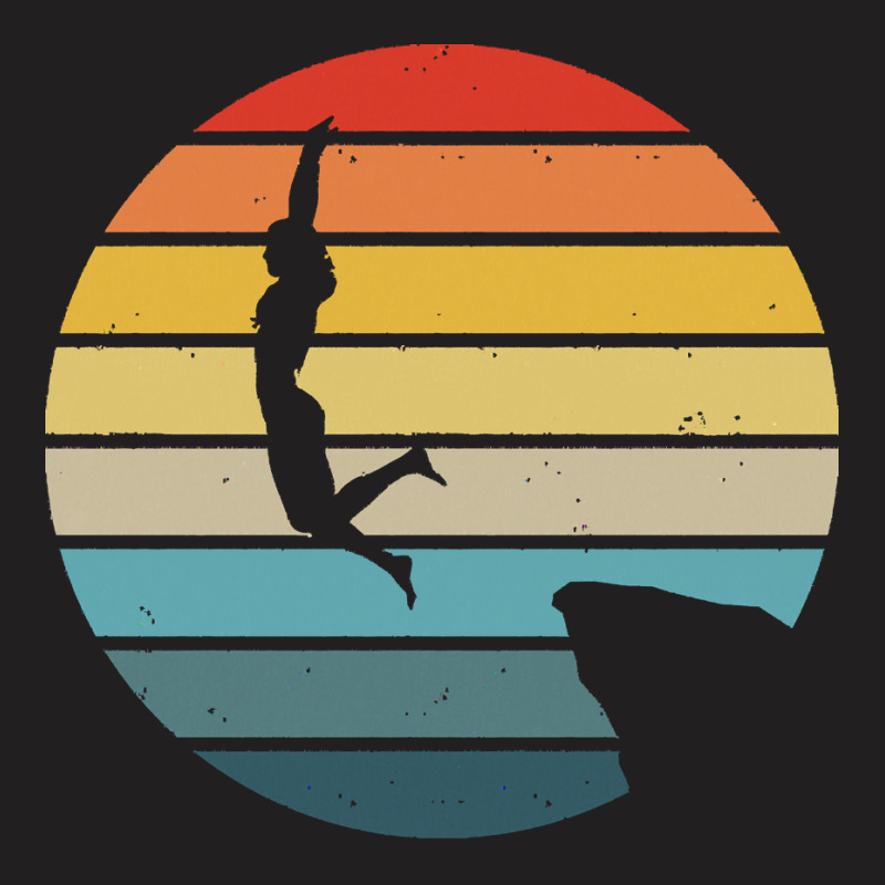 Scuba Diving T  Shirt Cliff Diving Silhouette On A Distressed Retro Su T-shirt | Artistshot