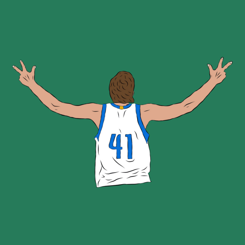 Dirk Nowitzki Celebration T-shirt | Artistshot