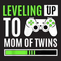 Leveling Up To Mom Of Twins Gaming Gender Reveal C T-shirt | Artistshot