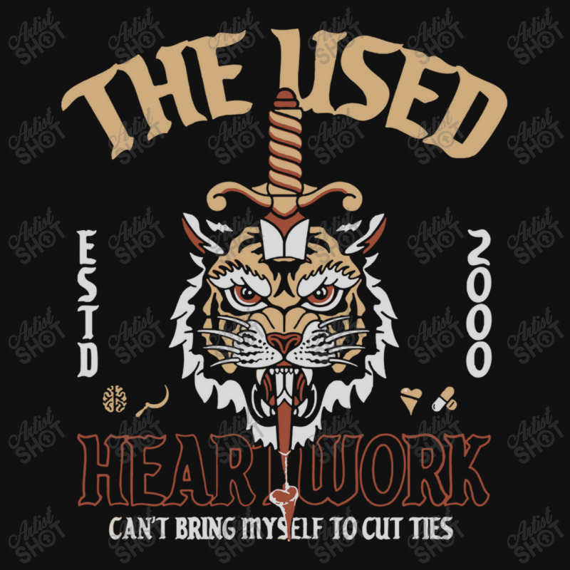 The U S E D Graphic T-shirt | Artistshot