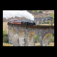 Jacobite Steam Train Over The Glenfinnan Viaduct Fleece Short | Artistshot