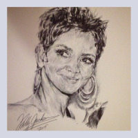 Halle Berry Portrait Fleece Short | Artistshot