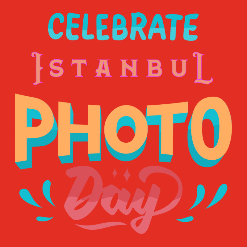 Istanbul Photo Day Red Graphic T-shirt by dergiakcjaj | Artistshot