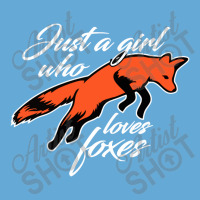 Girl Loves Foxes Basic T-shirt | Artistshot