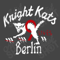 He Knight Kats Berlin 9 Lives Beige Johnson Motors Basic Youth T-shirt | Artistshot