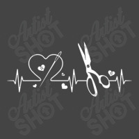 Sewing Scissors Heartbeat I Live Sew Gift Ideas For Sewing Love Basic T-shirt | Artistshot