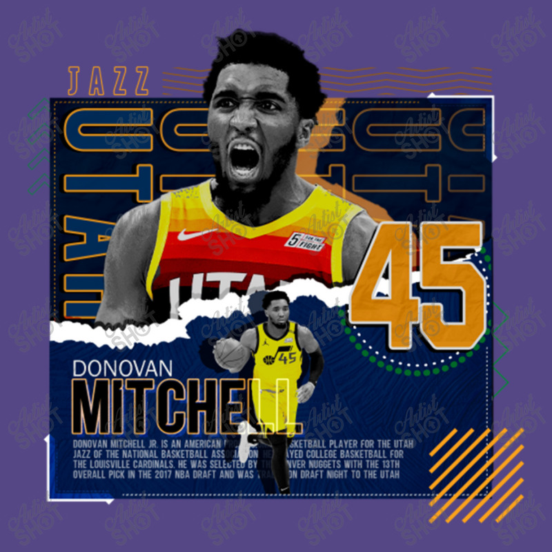 Donovan Mitchell Basketball Basic T-shirt by grahamlauren | Artistshot