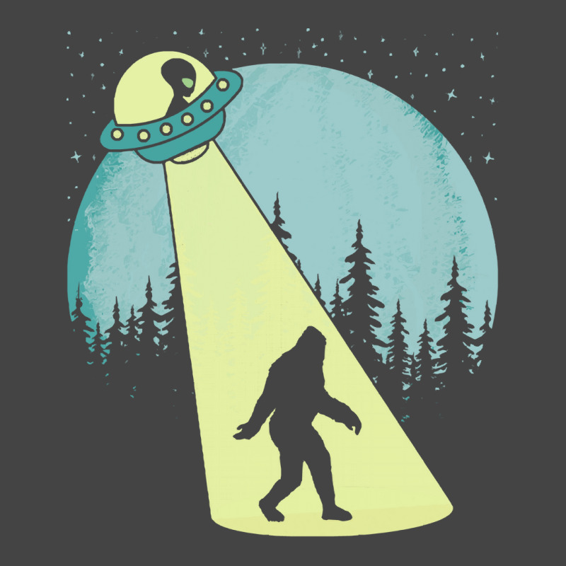 Bigfoot T Shirtbigfoot Ufo Abduction Full Moon T Shirt Basic T-shirt | Artistshot