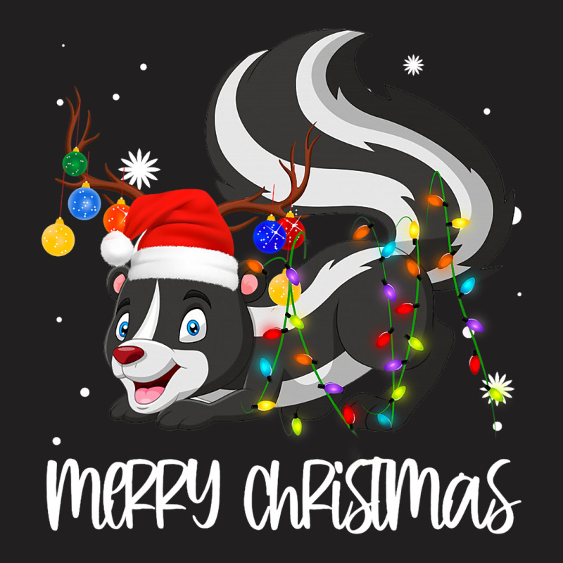 Skunks Lover Xmas Lighting Santa Hat Skunks Christ T-shirt | Artistshot