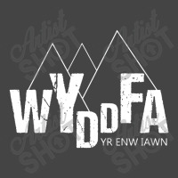 Wyddfa Yr Enw Iawn Basic T-shirt | Artistshot