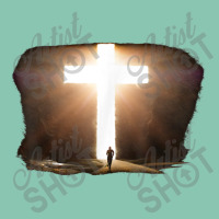 Man Running To Glowing Christian Cross Of Jesus Christ Painting Snapback Trucker Cap | Artistshot