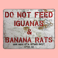 Gtmo Fttern Keine Leguane Und Bananenratten  Guantanamo Bay Cuba Urban Heavy T-shirt | Artistshot