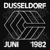 Dusseldorf 1982 Crop Top | Artistshot