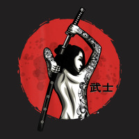 Japanese Warrior   Sexy Samurai   Female Samurai (on Back) T Shirt T-shirt | Artistshot