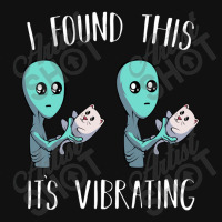 I Found This It's Vibrating Alien With Vibrating Cat Pullover Baby Bibs | Artistshot