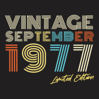 September 1977 Vintage Gift T-shirt | Artistshot