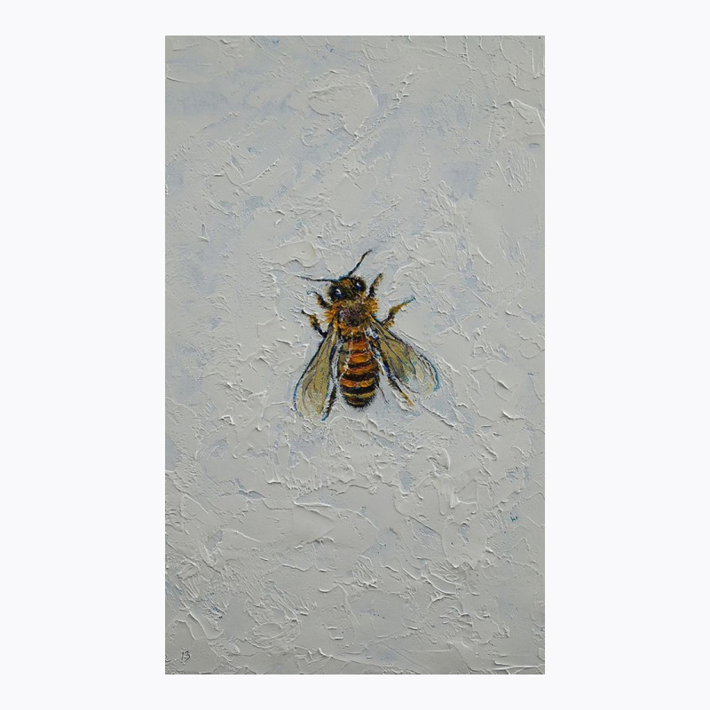 Bee T-shirt | Artistshot