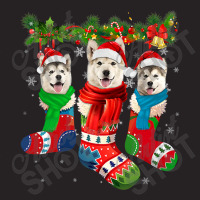 Three Alaskan Malamutes In Christmas Socks T Shirt Vintage Cap | Artistshot