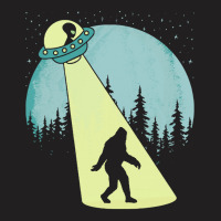 Bigfoot T Shirtbigfoot Ufo Abduction Full Moon T Shirt T-shirt | Artistshot