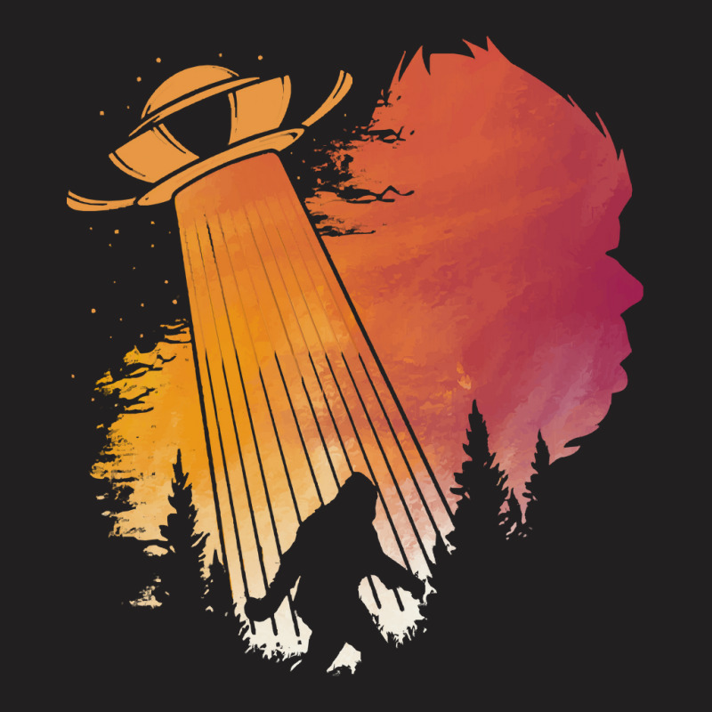 Bigfoot T Shirtbigfoot Ufo Abduction Silhouette T Shirt T-shirt | Artistshot