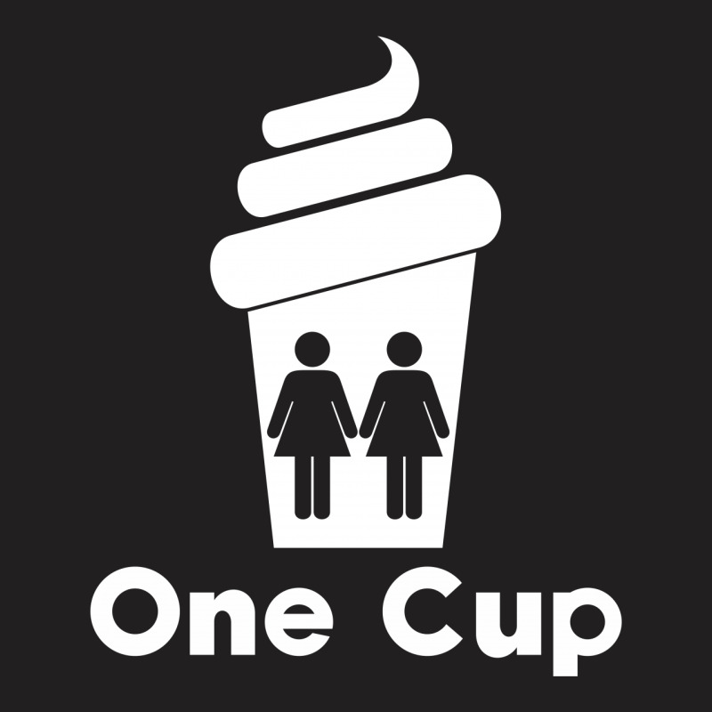 Two Girls One Cup T-shirt | Artistshot