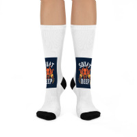 Squat Deep Kraken Poster Crew Socks | Artistshot