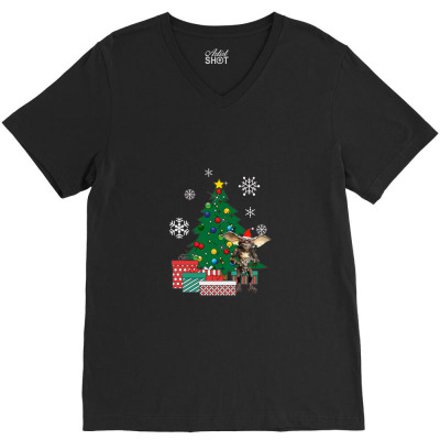 Gremlin Around The Christmas Tree V-neck Tee Designed By Clubhouses19