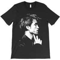 Art Character Bill Skarsgard Gift Men T-shirt | Artistshot